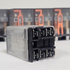 Schneider Electric Flange Mount Relay 8 Pins 10A @ 277V 788XBXRC1-12D