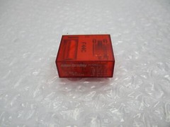 ALLEN BRADLEY 700-HPS2Z24 SER.A RELAY 24V NSNP