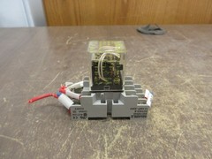 Square D Relay 8501 RS14V20 Ser. C 120V Coil w/Base *Lot of 3* Used