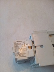 Allen Bradley 700DC-M400 Series A Control Relay W/195-MA40 Auxiliary Contact