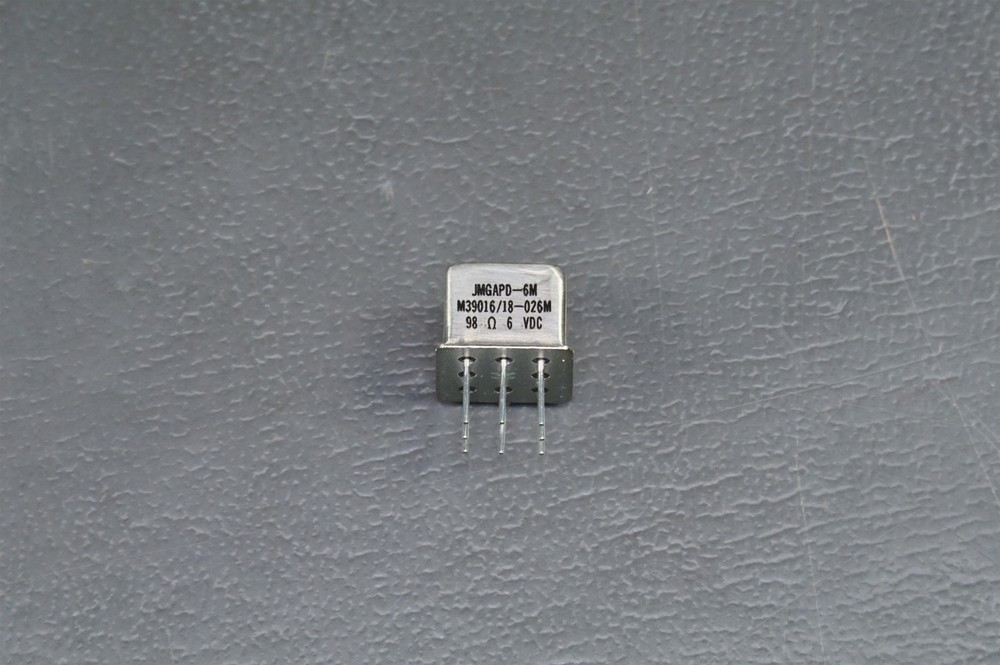 M39016/18-026M TE Conn Electromechanical DPDT Relay 6VDC 98 Ohm 1617148-9 NOS