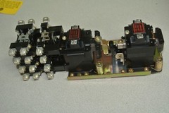 ALLEN-BRADLEY 700-BXL840A1 – AC RELAY TYPE BXL – 110/120V, 8-POLE – NEW SURPLUS