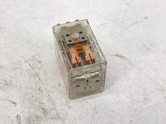 New Siemens Potter & Brumfield R10-E1Z2-V185 Relay 8-Pin R10-E1-Z2-V185 12VDC