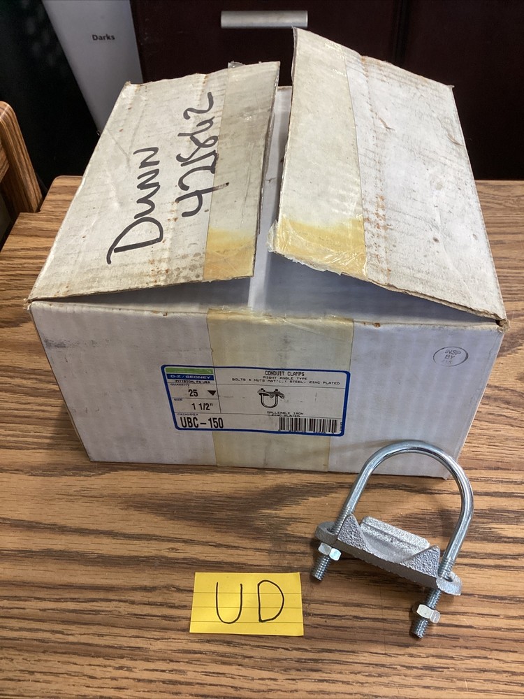 Box Of 25 Q-Z Gedney UBC-150 1-1/2 Clamp