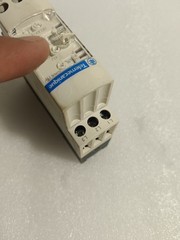 Telemecanique RM4 TR32 3 Phases Voltage Monitoring Relay New Original