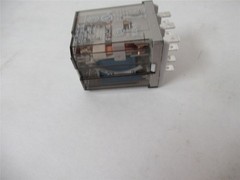 252027 New In Box; Allen-Bradley 700-HB33Z24 Relay 3 Pole 15A Coil 24VDC