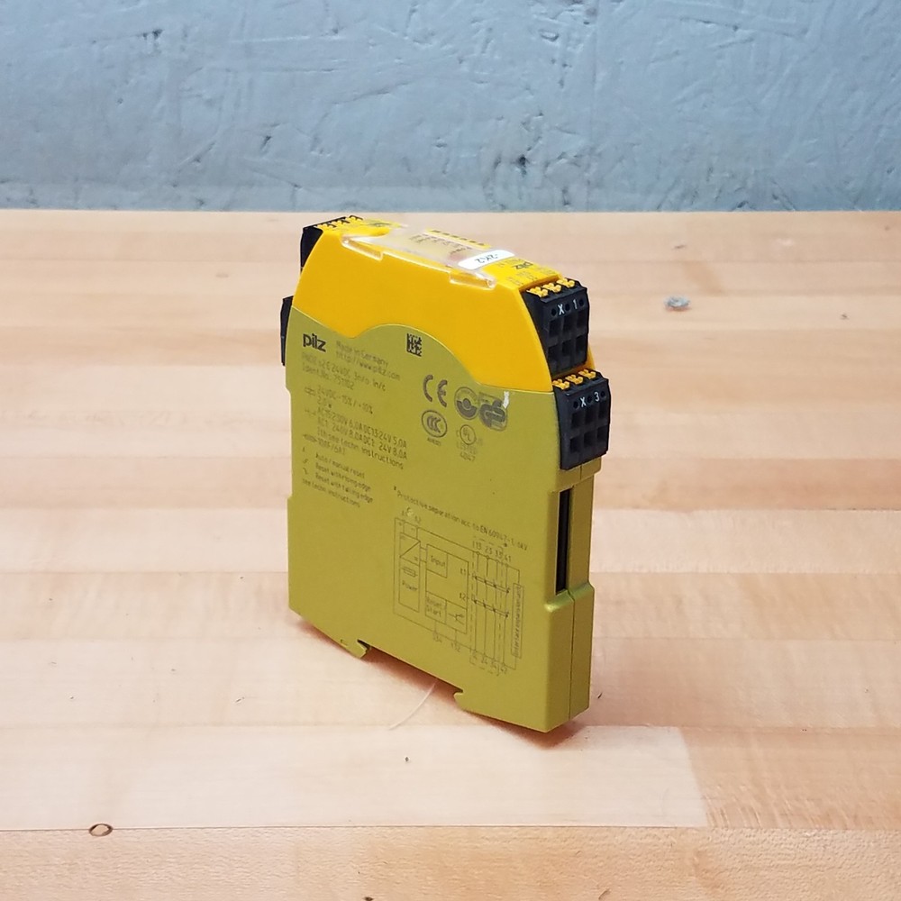 Pilz PNOZs2C24VDC 3n/o 1n/c, 751102 Safety Relay – USED