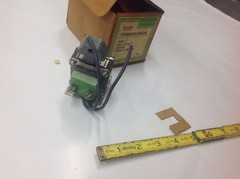 GE CR9500A103A2A Industrial Solenoid 115V Coil, End MTG, 1/2 Stroke NEW IN BOX