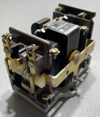 Sylvania 5UK2 Bulletin 7305 Type PM A.C. Relay 2 Contacts 600V