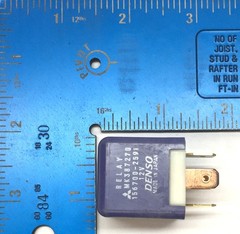 Mitsubishi Fuso Relay MK387270 NOS
