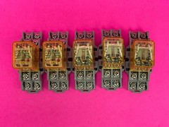 IDEC RH2B-UL DC24V Relay w/ SH2B-05 Socket Base 24VDC DPDT 10A 8-Pin [Lot of 5]