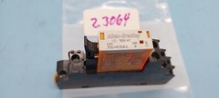 Allen Bradley 700-HN122 Ser. A Relay Base w/ 700-HK32A1 Ser. B Relay