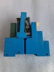 FINDER 55.34.9.024.0040 RELAY WITH 94.04 SOCKET 10A 300V