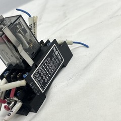 FUJI RELAY & BASE, HH54PW-L, TP514X2, 100-110V, 50/60 HZ