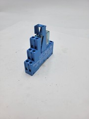 Finder 40.52 Relay Plug-In 8-Pin 8A 250V Coil 24VDC w/ 95.05 Socket Base 10 Amp