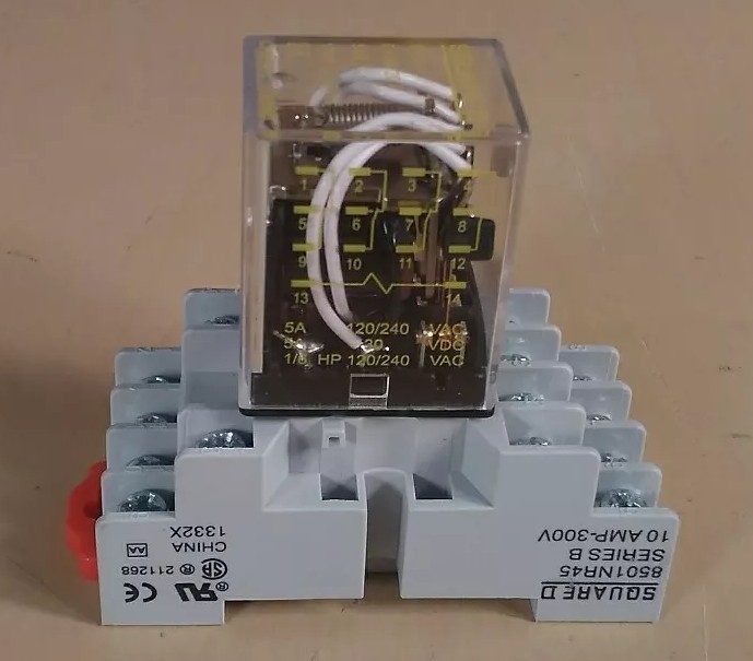 SQUARE D RELAY 8501 RS14V20 Ser C w/8501NR45 SOCKET Ser B 4D-2