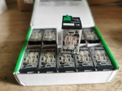 10PCS/1Box New Schneider RXM2AB2BD Miniature Relays 24VDC In Box Brand #SC