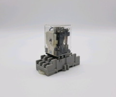 Potter & Brumfield 3 Pole Relay KUP-14AIS-120 120vac with 12 pin socket 27e893