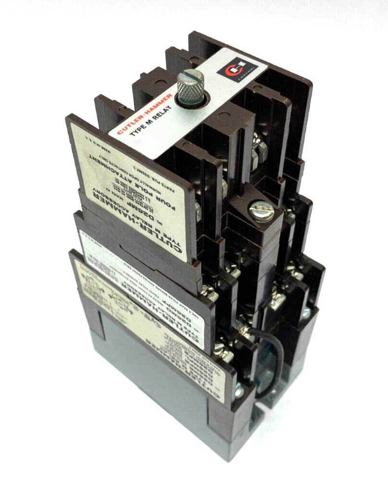 Cutler-Hammer D26MRD524B1 Type M Relay w/ Magnetic and Rear Deck