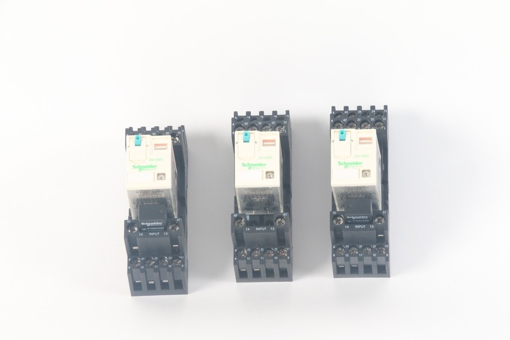 Schneider Electric RXM4AB2BD Relay W/ RXZE2M114M Base Lot of 3