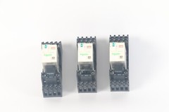 Schneider Electric RXM4AB2BD Relay W/ RXZE2M114M Base Lot of 3