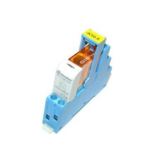 FINDER 40.52 95.05 GENERAL PURPOSE RELAY W/SOCKET 230 VAC