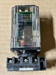 NEW Wilkerson Mighty Module FR1000 Relay w/base – Rated 115VAC, 2.4VA, 50/60HZ