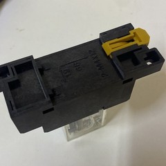 Omron Relays With Sockets 2 (2-M4X12) 1 (2-M4X10) 1 (MY2ZN) 1 (MY2N) 1 (LY2N-D2)