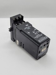 Zenith Controls ARSM-4 Solid State Voltage Sensor w Base 240-480V 10A 11-Pin