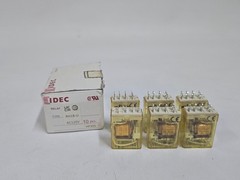 Lot of 10 IDEC RH1B-U Plug-In General Purpose Relays AC120V 4PDT