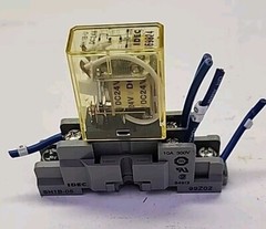 IDEC RH1B-U Power Relay w/SH1B-05 Relay Base – Free Shipping