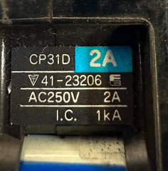 FUJI CIRCUIT PROTECTOR M/N: CP31D 2A 250V 1KA