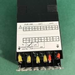 GEFRAN 600-R-D-0-0-1 Relay 100-240 VAC 50/60Hz 10VA TEMPERATURE PID CONTROLLER