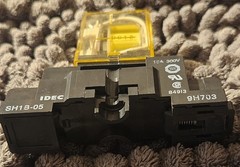 IDEC – RH1B-U DC12V Relay With IDEC SH1B-05 Socket Relay Base