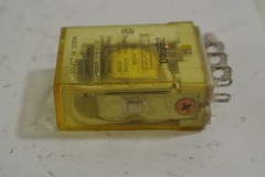 IDEC RH1B-U 24VDC Relay – USED