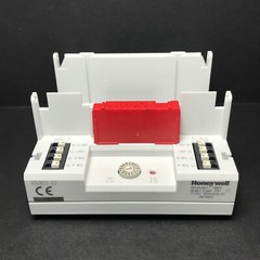 HONEYWELL EXCEL 800 Screw Terminal Socket AI/AO XSU821-22 Controller OPEN BOX
