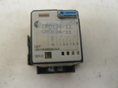 Allen Bradley 700-HA33Z24-3-4 relay series D with 700-HN126 socket series A