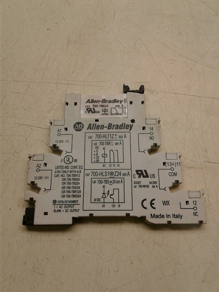 ALLEN BRADLEY 700-HLT1Z MODULE RELAY W/ 700-TBR24 RELAY SER. A