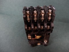Klockner-Moeller DIL 00L-44-NA (115VAC) & ABB DP40C3P-2/S Contactor 208/240VAC)