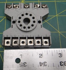 Schneider Electric Square D Relay Socket 8501-NR61 11-Pin 10A Missing 6 Screws