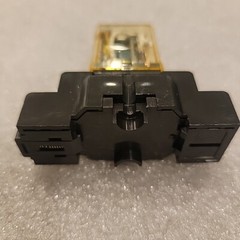 IDEC – RH2B-UL DC24V DPDT 10A 24VDC Relay w/ SH2B-05 9N903 Socket Base