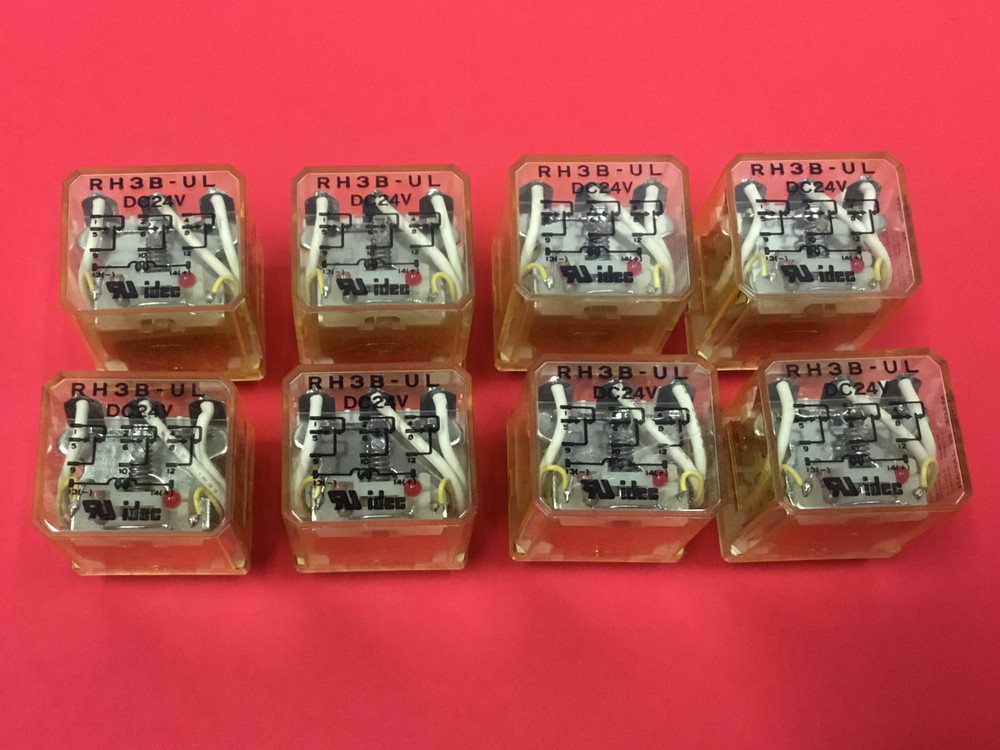 Idec – RH3B-UL – DC 24V – Relay – LOT OF (8)
