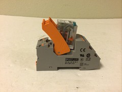 NEW, PHOENIX CONTACT 2900934 RELAY SOCKET WITH 2903677 RELAY 250VAC, FREE SHIP