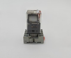 Omron MKS2PIN Relay 1PH 250VAC/30VDC 7A w/ Siemens 3TX7144-1E2 Base 300-600V …