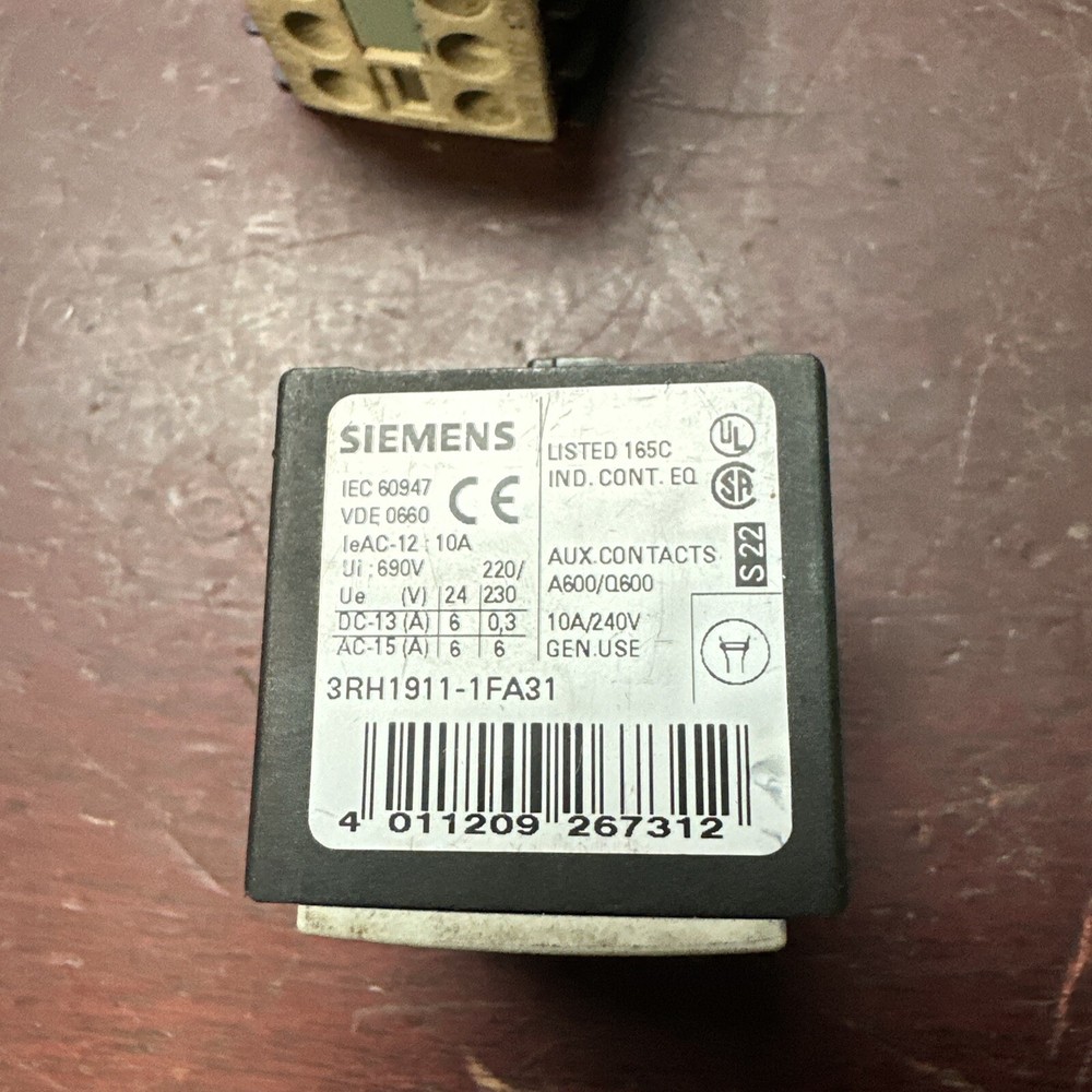 Siemens 3rh 1911-1fa31 Relay. A360
