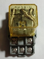 IDEC PLUG IN RELAY AND SOCKET WIRING BASE RH3B-U DC24V 24VDC 240V 240VAC 20A