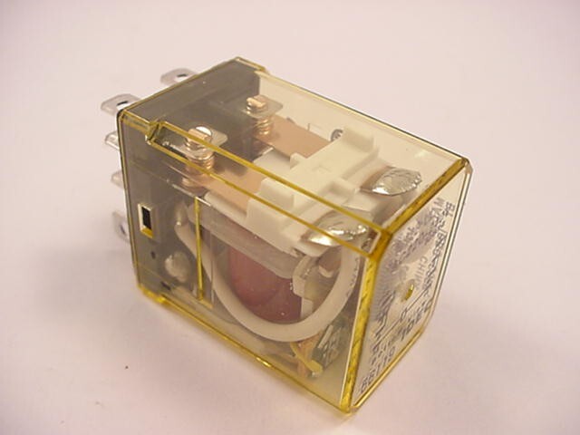 Idec RH2B-UL AC220-240V Relay NEW Ships on Same Day of the Purchase