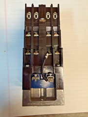 Cutler Hammer Type M Relay D26MR Type 24 VDC Coil
