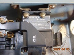 ALLEN BRADLEY 700 B-30A AC RELAY 10A 10 AMP 600VAC 120V COIL