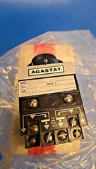 Agastat 7012AD Time Delay Relay 120VAC 5-50sec NEW BOX